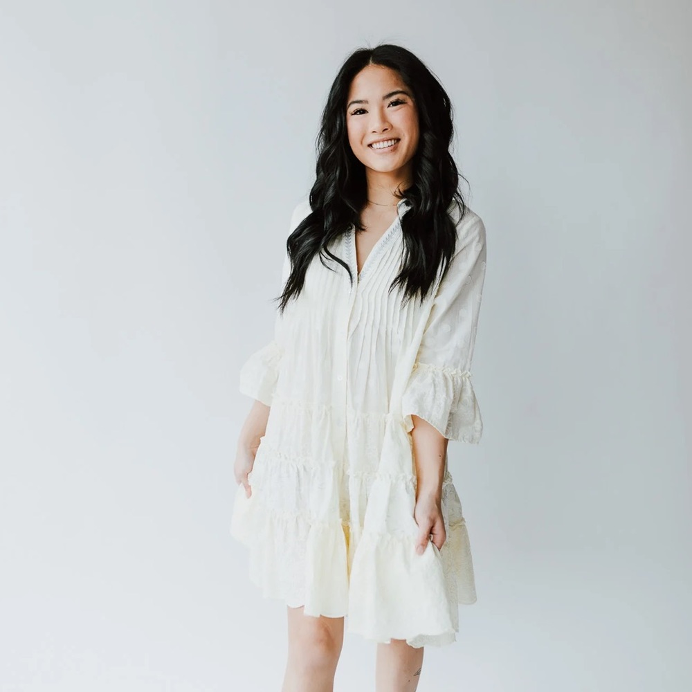 NWT Piper & Scoot Braidwood Embroidered Pleated V-Neck Tiered Cream Dress Small